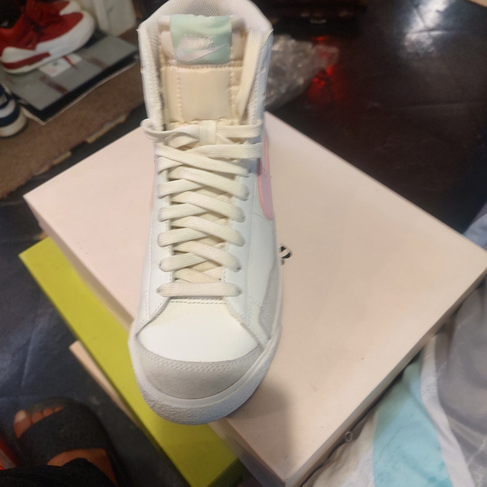 Nike Women’s High-Top Sneaker in White with Pink Swoosh